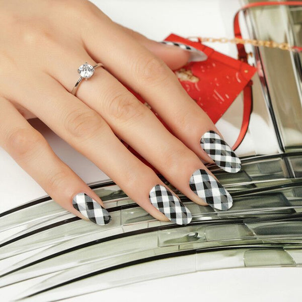 Instagram user makes nail art with a tea sieve - check out the bizarre  trend here